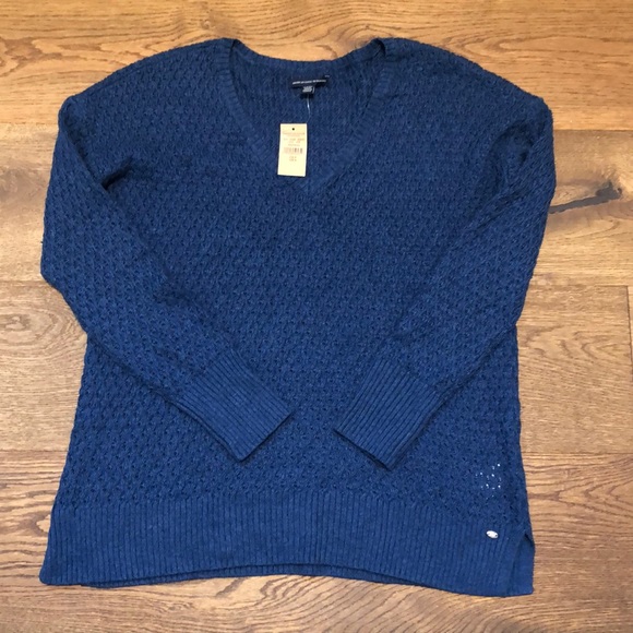 American Eagle Outfitters Sweaters - ✨SALE✨BNWT AE Sweater